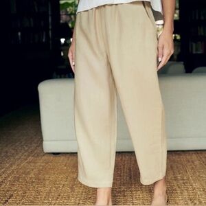 Quince Cropped Wide-Leg Linen-Blend Pants in Beige